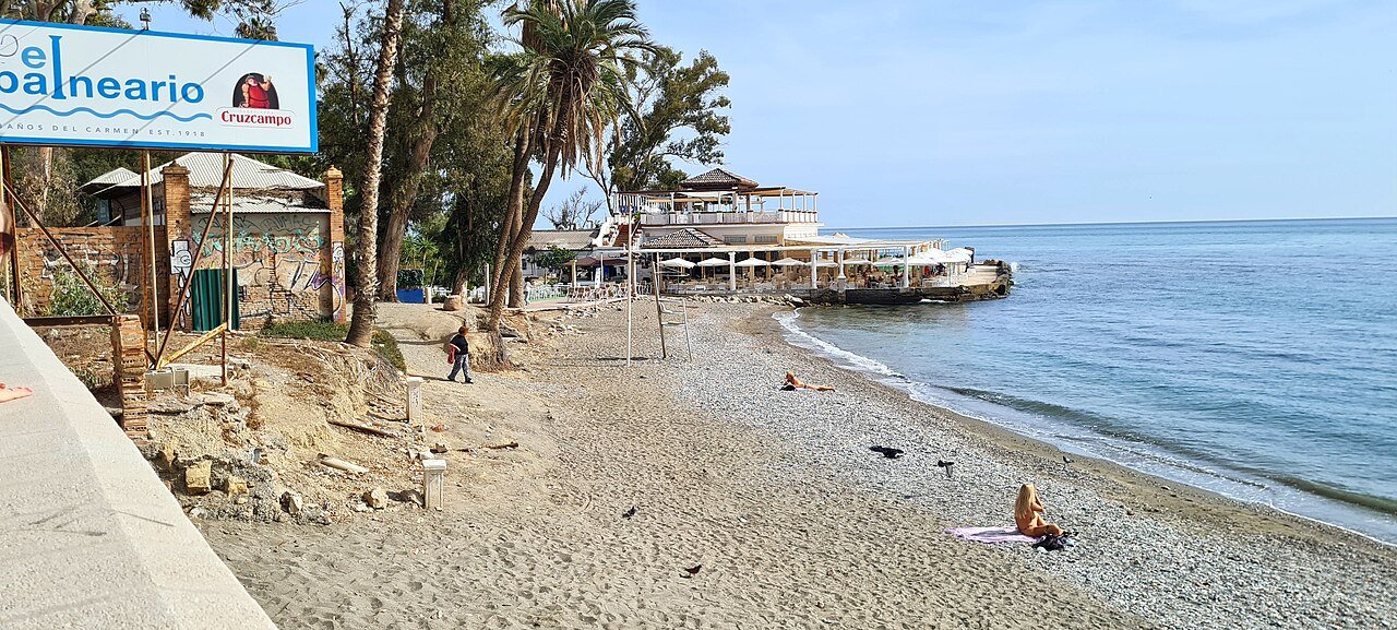Playa de los Baños del Carmen y El Balneario en Málaga