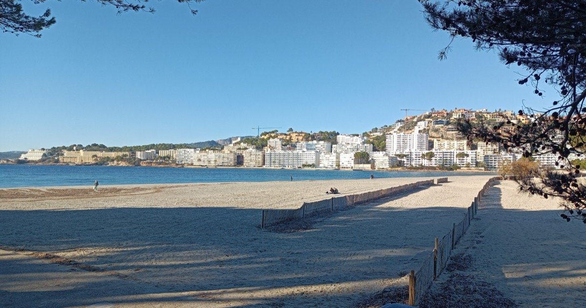 Playa de Santa Ponça, en Mallorca, imagen de recurso para el turismo en Baleares