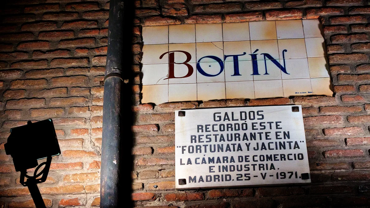 Rótulo del restaurante Sobrino de Botín en Madrid, imagen ilustrativa de hostelería